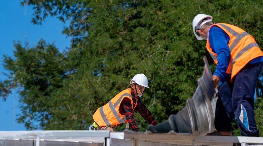 Professional gutter cleaning in Washington Crossing, PA